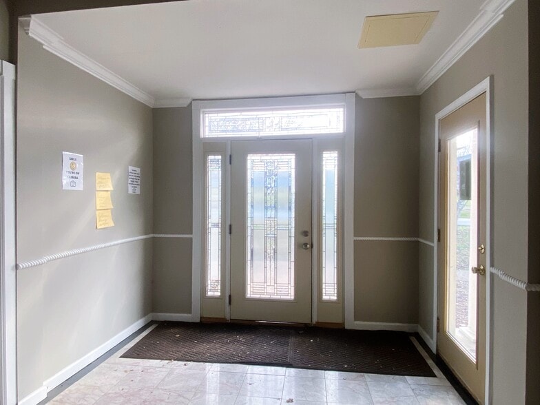 More Photos Of 164 W Wall St, Cookeville Apartments For Sale