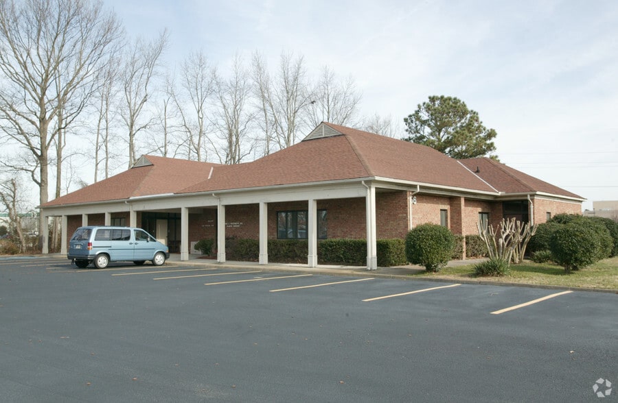More Photos Of 1856 Colonial Medical Ct, Virginia Beach Medical For Sale