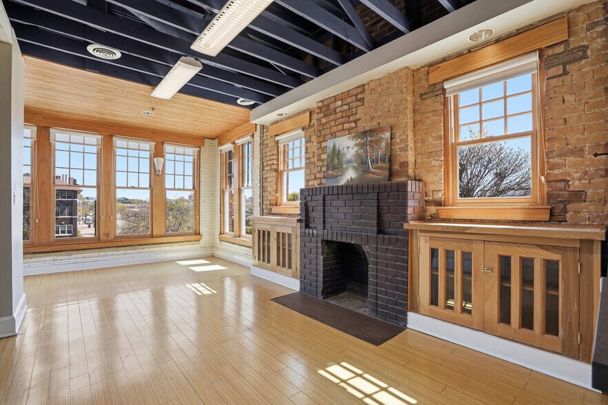 More Photos Of 1200 W Magnolia Ave, Fort Worth Office For Lease