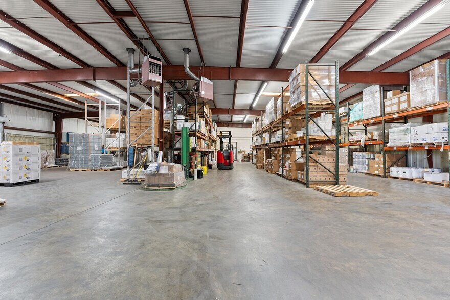 More Photos Of 636 Industrial Blvd, Gainesville Warehouse For Sale