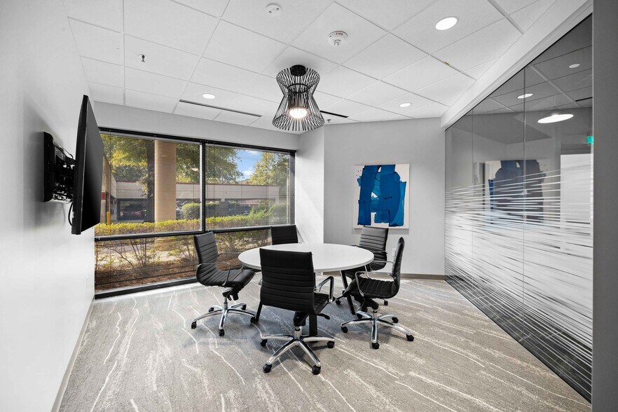 More Photos Of 4515 Falls of Neuse Rd, Raleigh Office For Lease