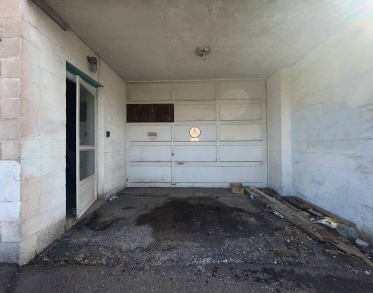 More Photos Of 202 Brownsville Rd, Pittsburgh Storefront For Lease