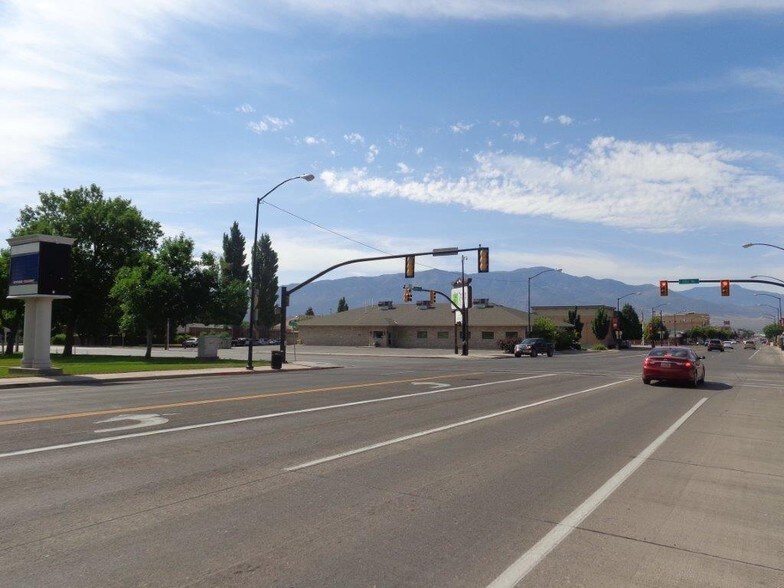 More Photos Of 298 N Main St, Richfield Restaurant For Sale