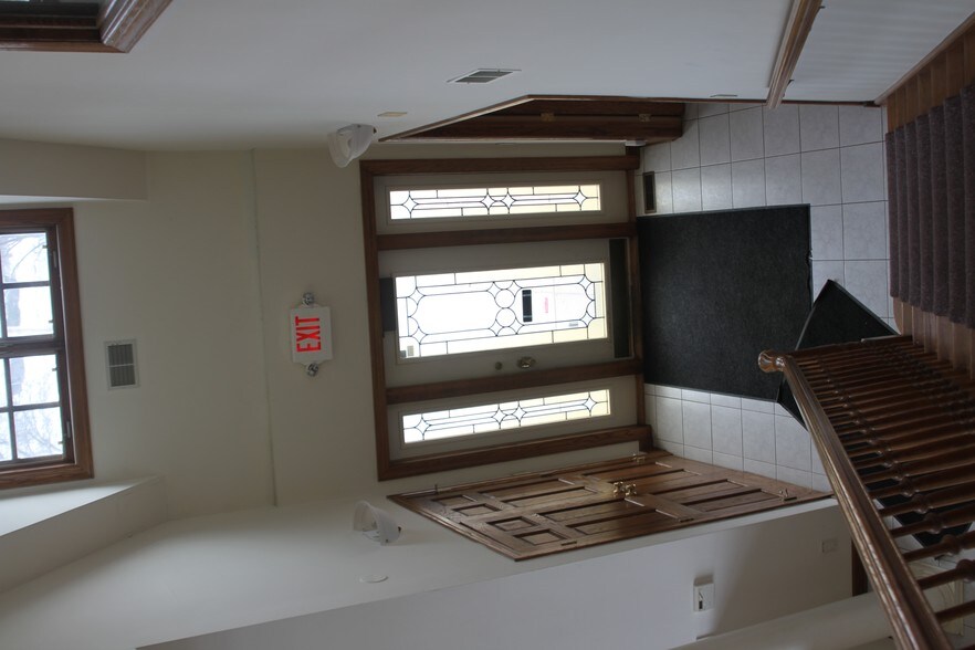 More Photos Of 201 E Dundee Rd, Palatine Office For Sale
