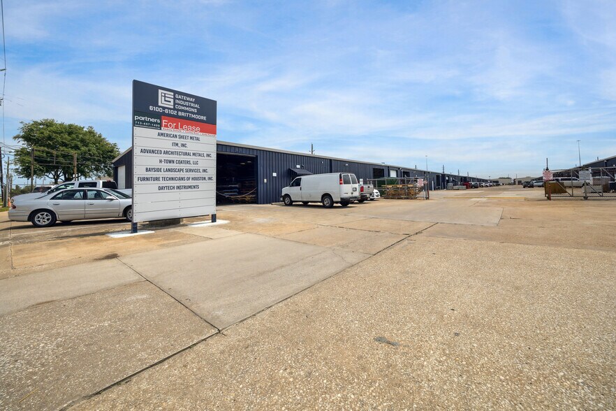 More Photos Of 6100 Brittmoore Rd, Houston Unknown For Lease
