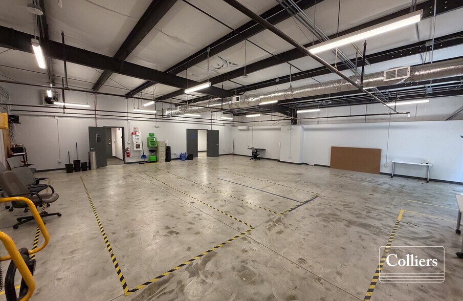 More Photos Of 1007 Bankton Cir, Hanahan Flex For Lease