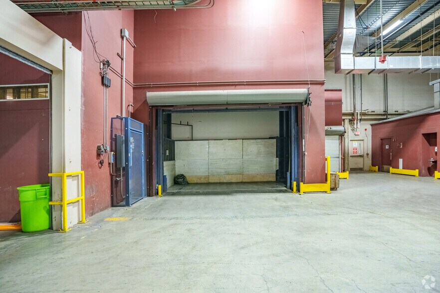 More Photos Of 46 Stafford St, Lawrence Unknown For Lease