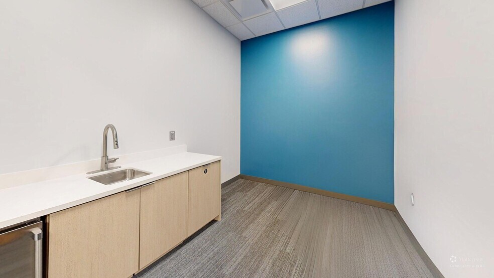 More Photos Of 13861 Sunrise Valley Dr, Herndon Office For Lease