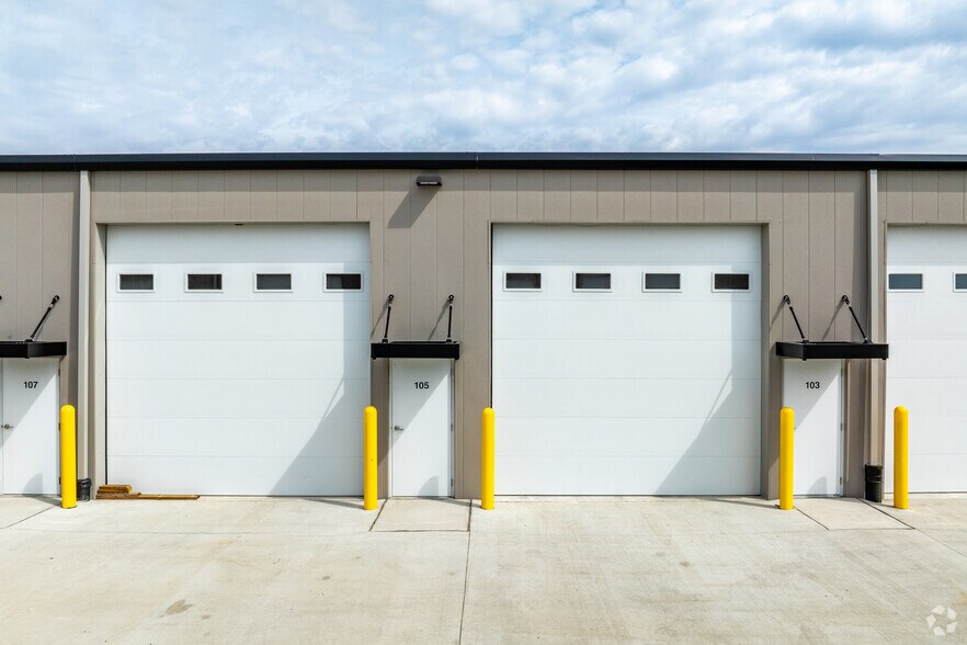 More Photos Of 1585 NW Gettysburg Ln, Waukee Flex For Sale