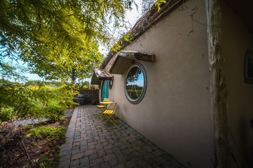 More Photos Of 295 Panthers Den Rd, Makanda Hotel For Sale