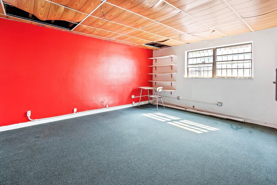 More Photos Of 14 S State St, Hackensack Office For Sale