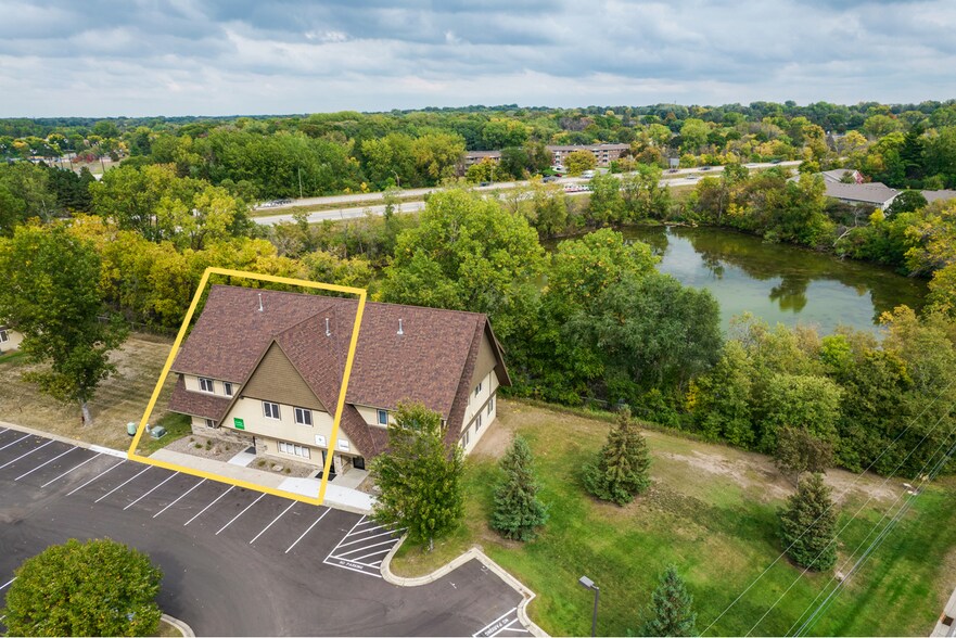 More Photos Of 2127 County Road D E, Maplewood Office For Sale