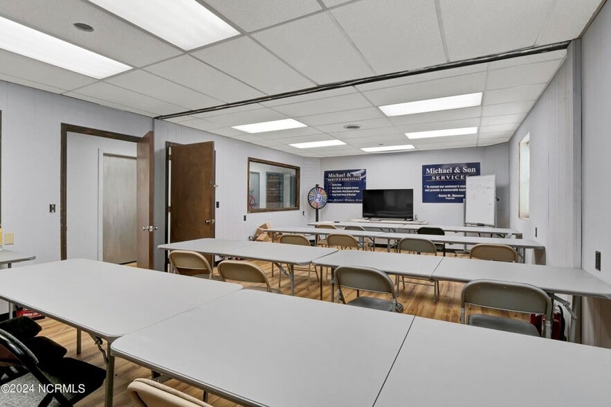 More Photos Of 813 S 16th St, Wilmington Office For Lease