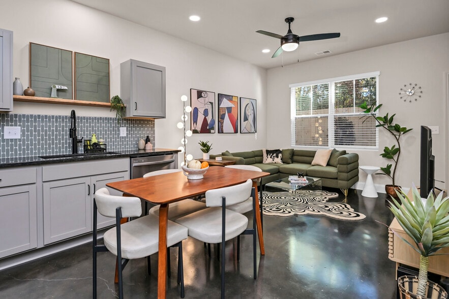 More Photos Of 816 Shull St, West Columbia Apartments For Sale