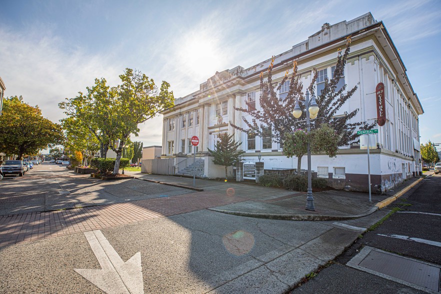 Primary Photo Of 375 Central Ave, Coos Bay Storefront Retail Office For Sale