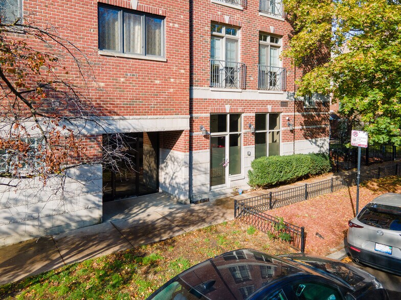 More Photos Of 4704 N Kenmore Ave, Chicago Apartments For Sale
