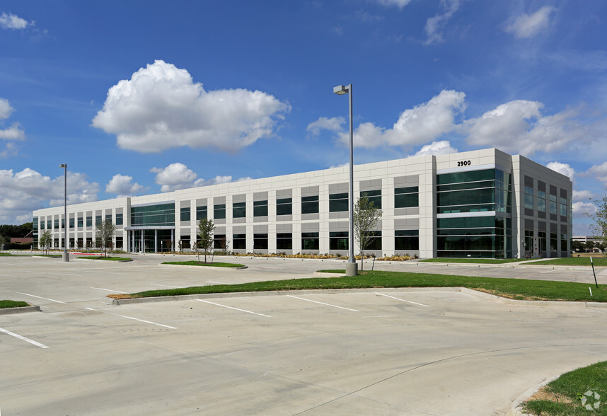 Primary Photo Of 2900 Lake Vista Dr, Lewisville Office For Lease