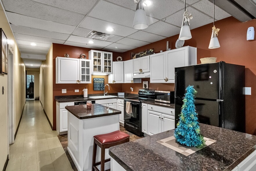 More Photos Of 115 Gold St, Buffalo Religious Facility For Sale