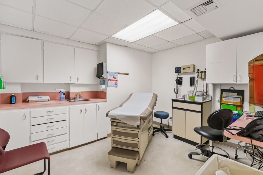 More Photos Of 461-467 Mount Prospect Ave, Newark Medical For Sale