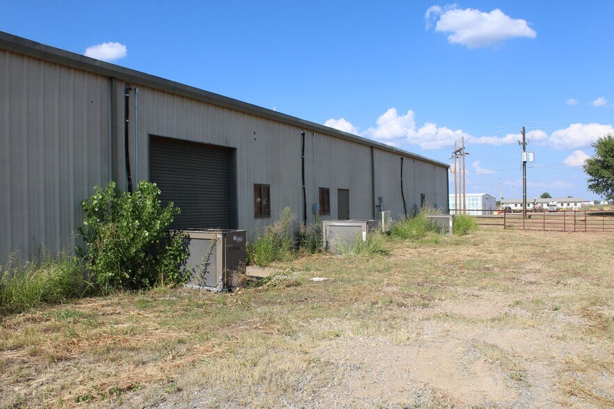 More Photos Of 507 48th St, Woodward Warehouse For Sale