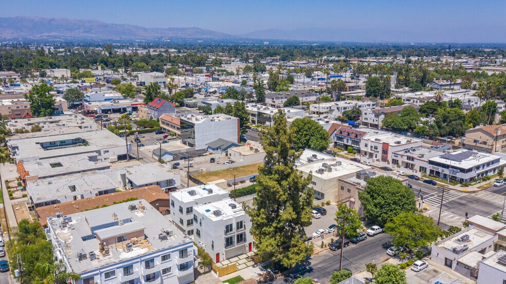 More Photos Of 21719 Hart St, Canoga Park Apartments For Sale