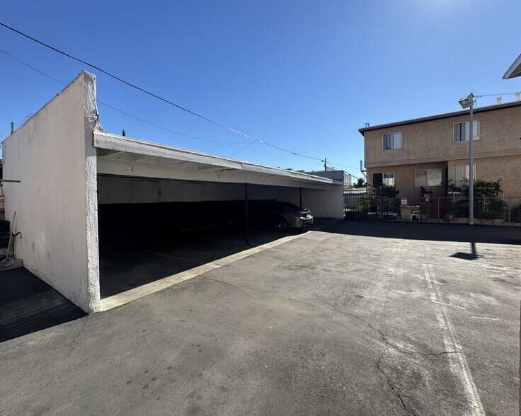 More Photos Of 6934 Hinds Ave, North Hollywood Apartments For Sale