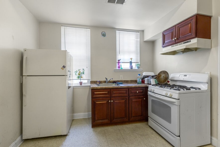 More Photos Of 4014 Market St, Philadelphia Storefront Retail Residential For Sale