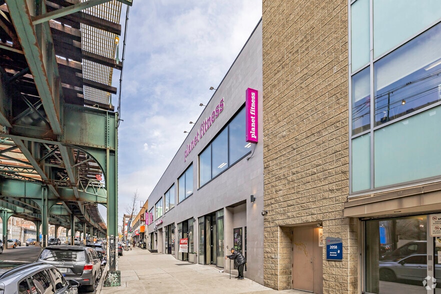 More Photos Of 2070 Jerome Ave, Bronx Freestanding For Sale