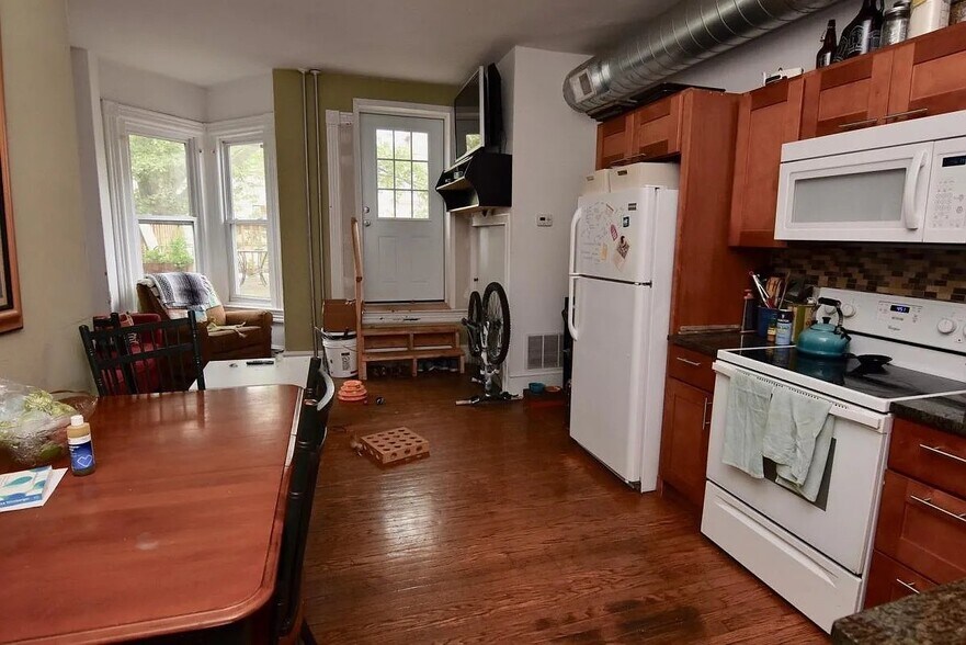 More Photos Of 211 S 45th St, Philadelphia Apartments For Sale