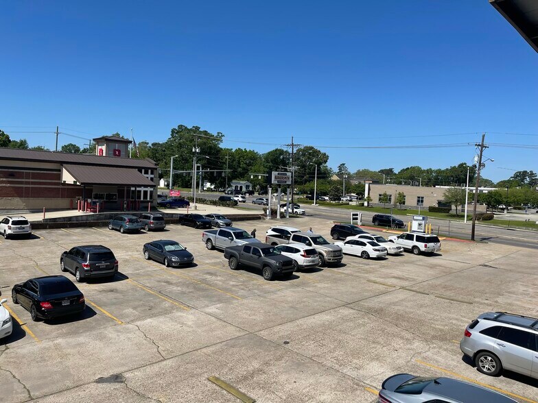 More Photos Of 3617 Perkins Rd, Baton Rouge Storefront For Lease