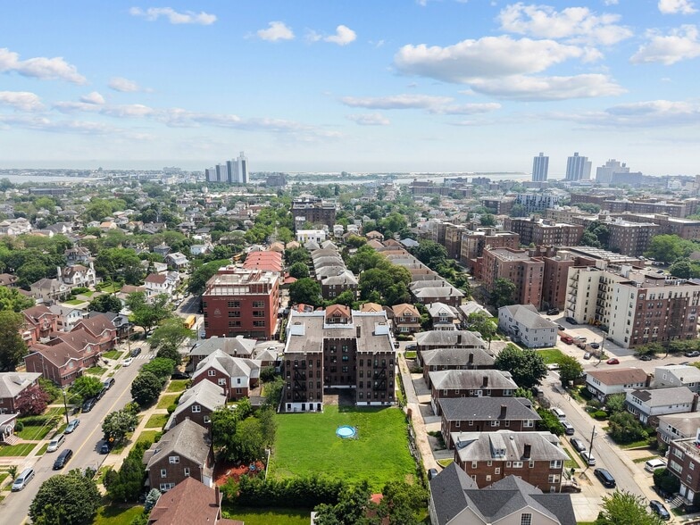 More Photos Of 910 Dinsmore Ave, Far Rockaway Apartments For Sale