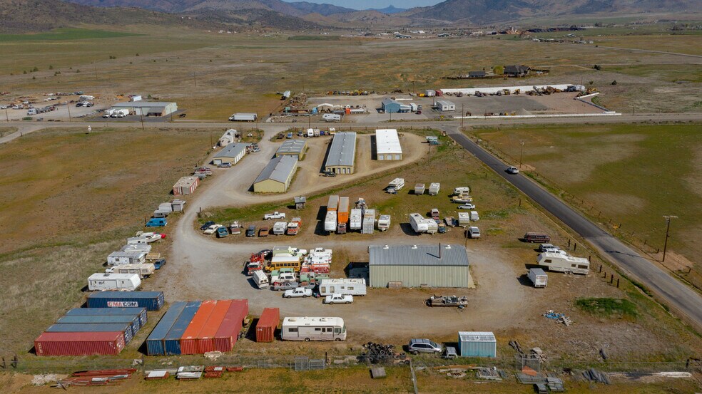 More Photos Of 2330 E Oberlin Rd, Yreka Self Storage For Sale