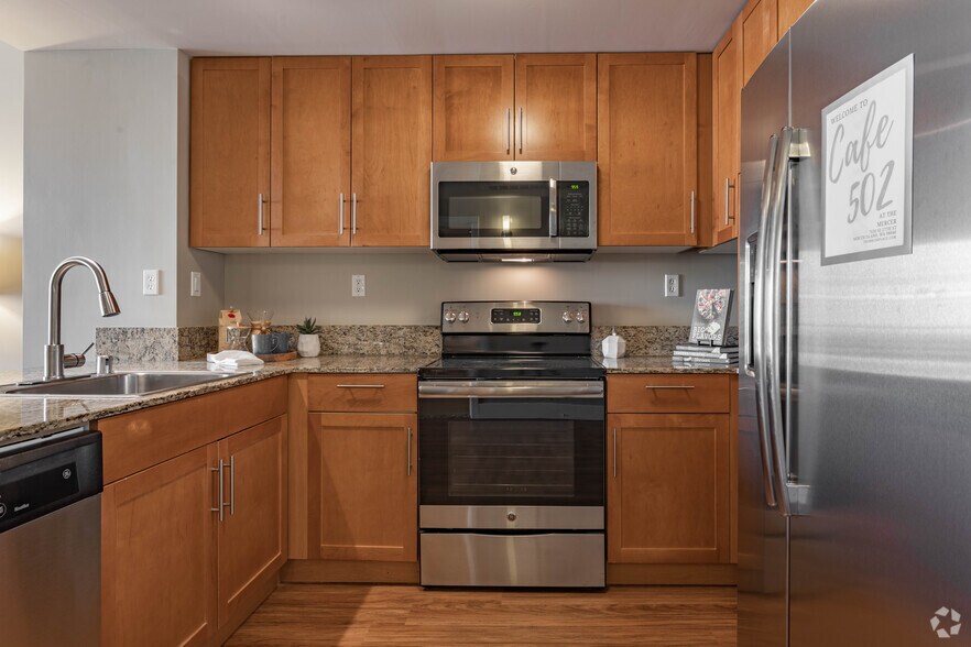 More Photos Of 7650 SE 27th St, Mercer Island Apartments For Lease