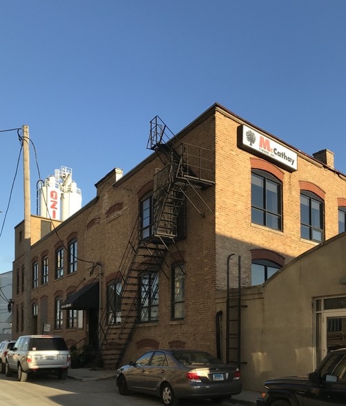 Primary Photo Of 1529 W Armitage Ave, Chicago Loft Creative Space For Sale