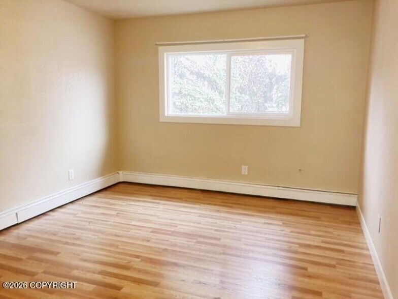 More Photos Of 513 E 15th Ter, Anchorage Apartments For Sale