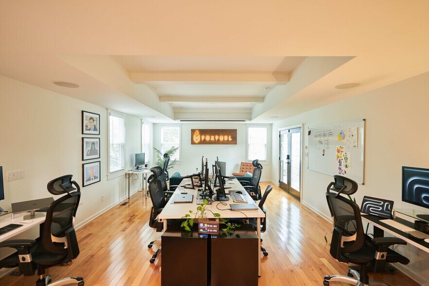 More Photos Of 2716 Westwood Dr, Nashville Office For Sale