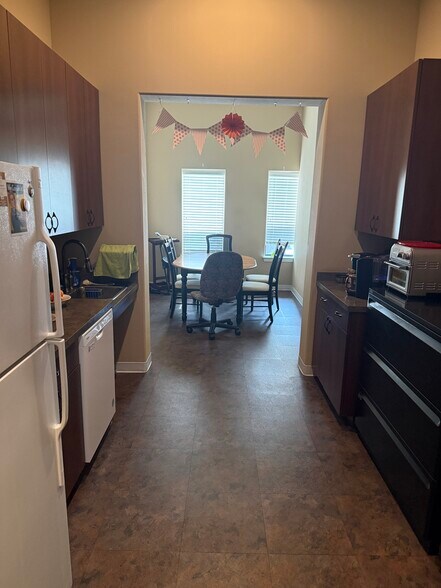 More Photos Of 11901 Parmer Ln, Cedar Park Medical For Sale