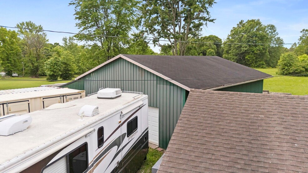 More Photos Of 2287 N US Highway 31, Austin Freestanding For Sale