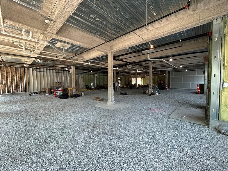 More Photos Of 232 E State St, Traverse City Hospitality For Sale