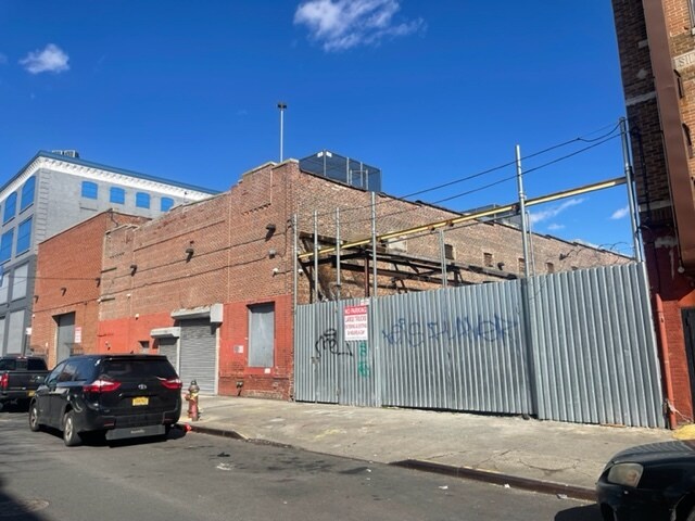 Primary Photo Of 302 Sheffield Ave, Brooklyn Warehouse For Sale