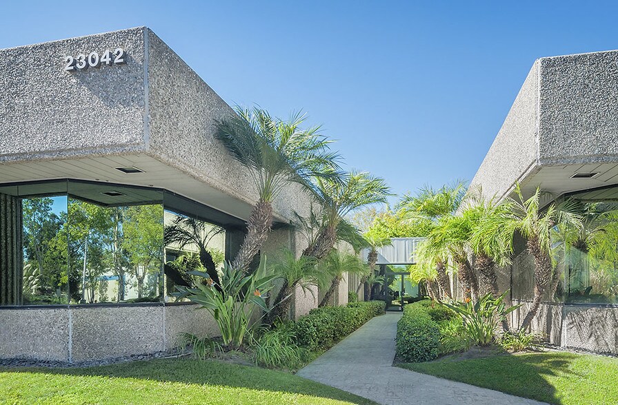 More Photos Of 22995 Mill Creek Dr, Laguna Hills Office For Lease