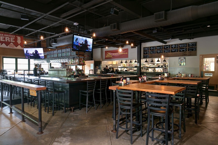 More Photos Of 14400 NE 145th St, Woodinville Flex For Lease