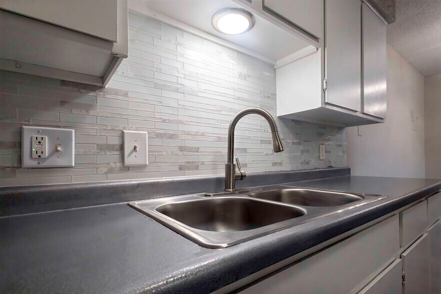 More Photos Of 5202 Bangor Ave, Lubbock Apartments For Sale