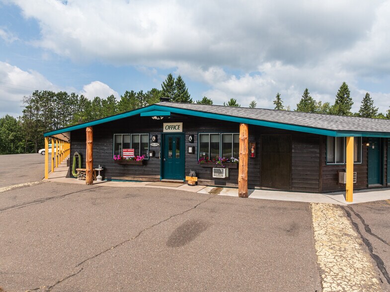 More Photos Of 16154 US 63 Hwy, Hayward Hotel For Sale