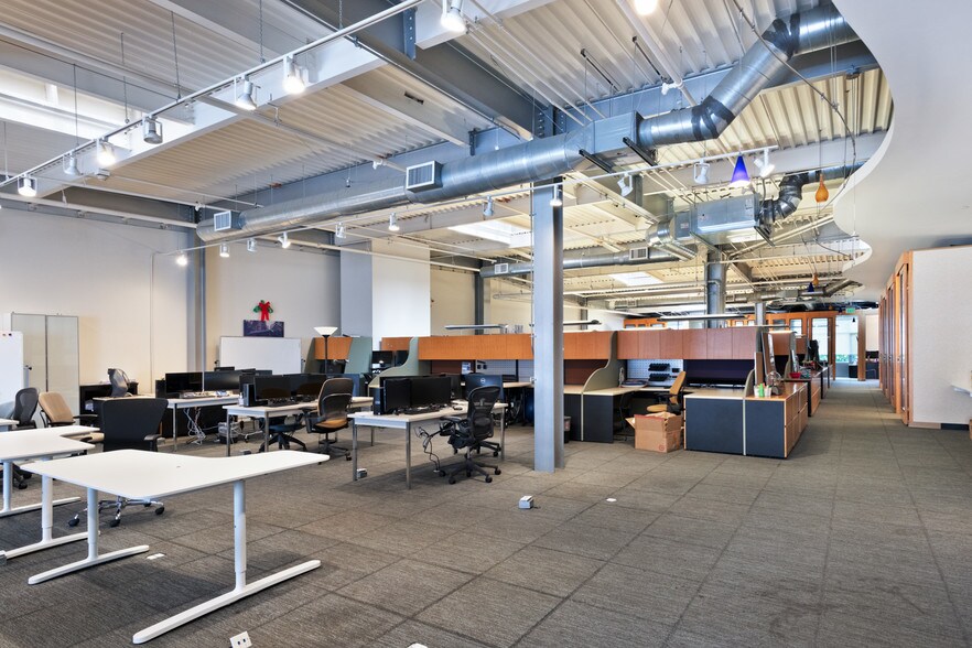 More Photos Of 301 Arizona Ave, Santa Monica Office For Lease