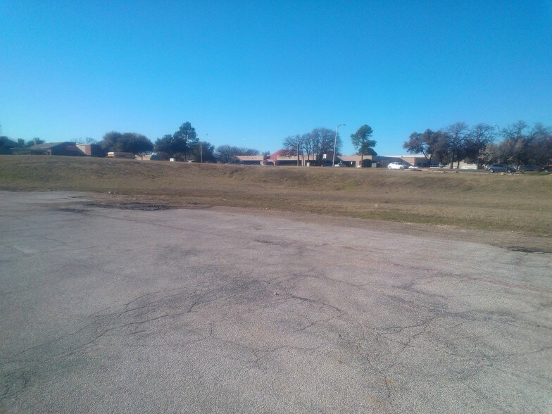 More Photos Of 1195 N Watson Rd, Arlington Land For Sale