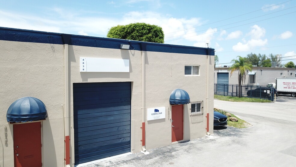 More Photos Of 4834-4890 SW 75th Ave, Miami Warehouse For Lease