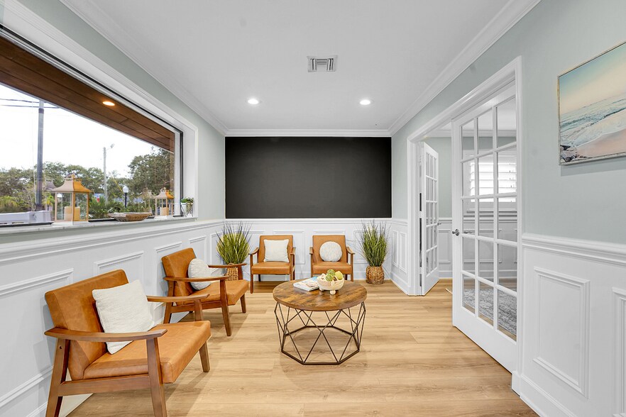 More Photos Of 101 SE Martin Luther King Jr Blvd, Stuart Office For Sale