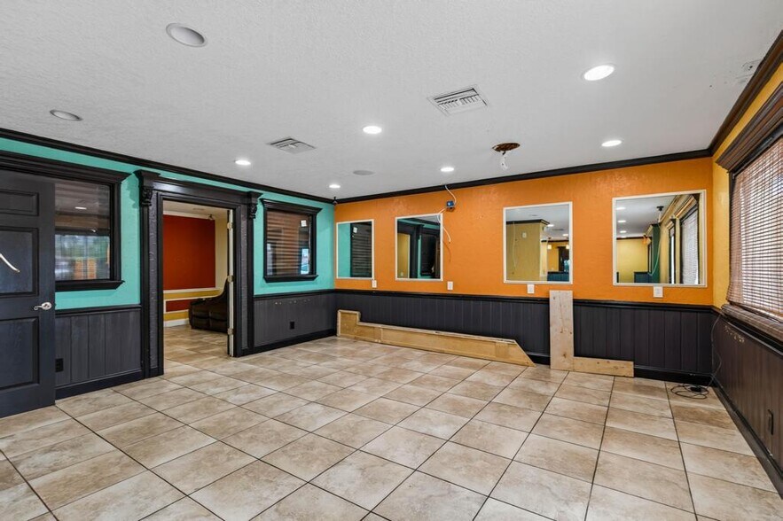 More Photos Of 102 Phillips Dairy Rd, Palatka Restaurant For Sale