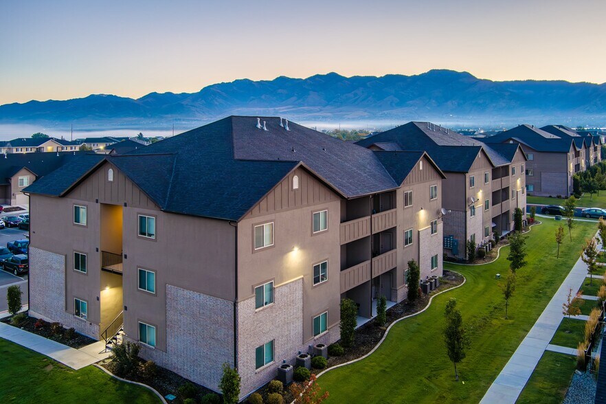 More Photos Of 415 Suncrest Ln, Logan Apartments For Sale